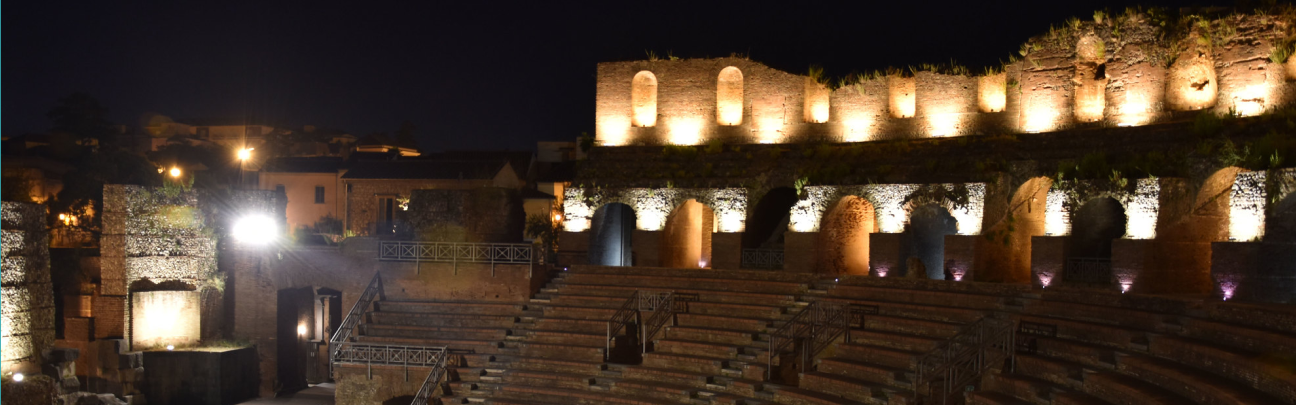 Teatro Romano di Benevento di sera