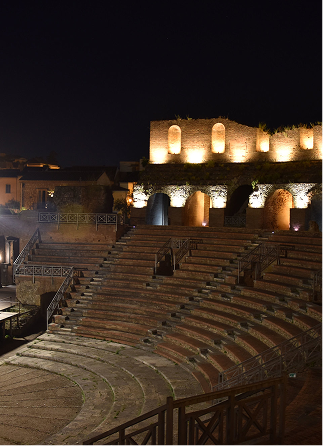 Teatro Romano di Benevento di sera